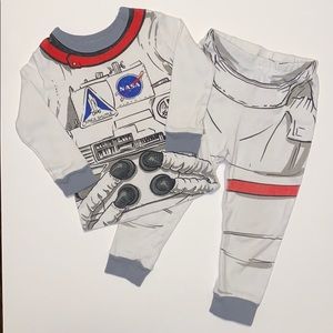 GAP/NASA Astronaut Pajamas